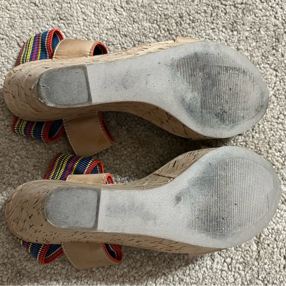 Nude Steve Madden wedge heels. 7 1/2 - Picture 5 of 5